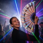 Festival Fan „MAKE ME SWEAT“ holografické růžové zlato – Rave – Zobrazení 2