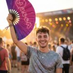 Festival Fan „Queen“ růžovo-fialové galaxie třpytky – Rave & CSD – Zobrazení 3