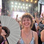 Festivalový vějíř stříbrné třpytky – třpytivý doplněk na rave i Pride – Zobrazení 4