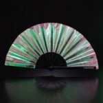 Festival Fan holografický vějíř zelené barvy – duhový Rave doplněk – Zobrazení 1