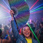 Festival Fan tmavě modrý s duhou – CSD & Pride – Zobrazení 2