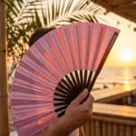 Festival Fan holografické růžové barvy – duhový doplněk Pride – Zobrazení 7