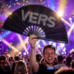 Festival Fan vějíř „VERS“ v černé barvě – statement pro Rave & CSD – Zobrazení 4