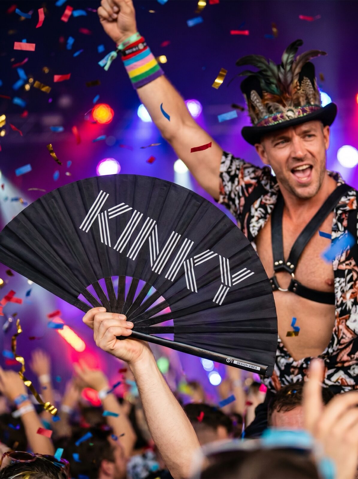 Festival Fan „KINKY“ v černé barvě – statement Rave & Pride – Zobrazení 4