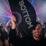 Festival Fan „BOTTOM“ v černé barvě – CSD & Rave doplněk – Zobrazení 2