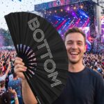Festival Fan „BOTTOM“ v černé barvě – CSD & Rave doplněk – Zobrazení 4
