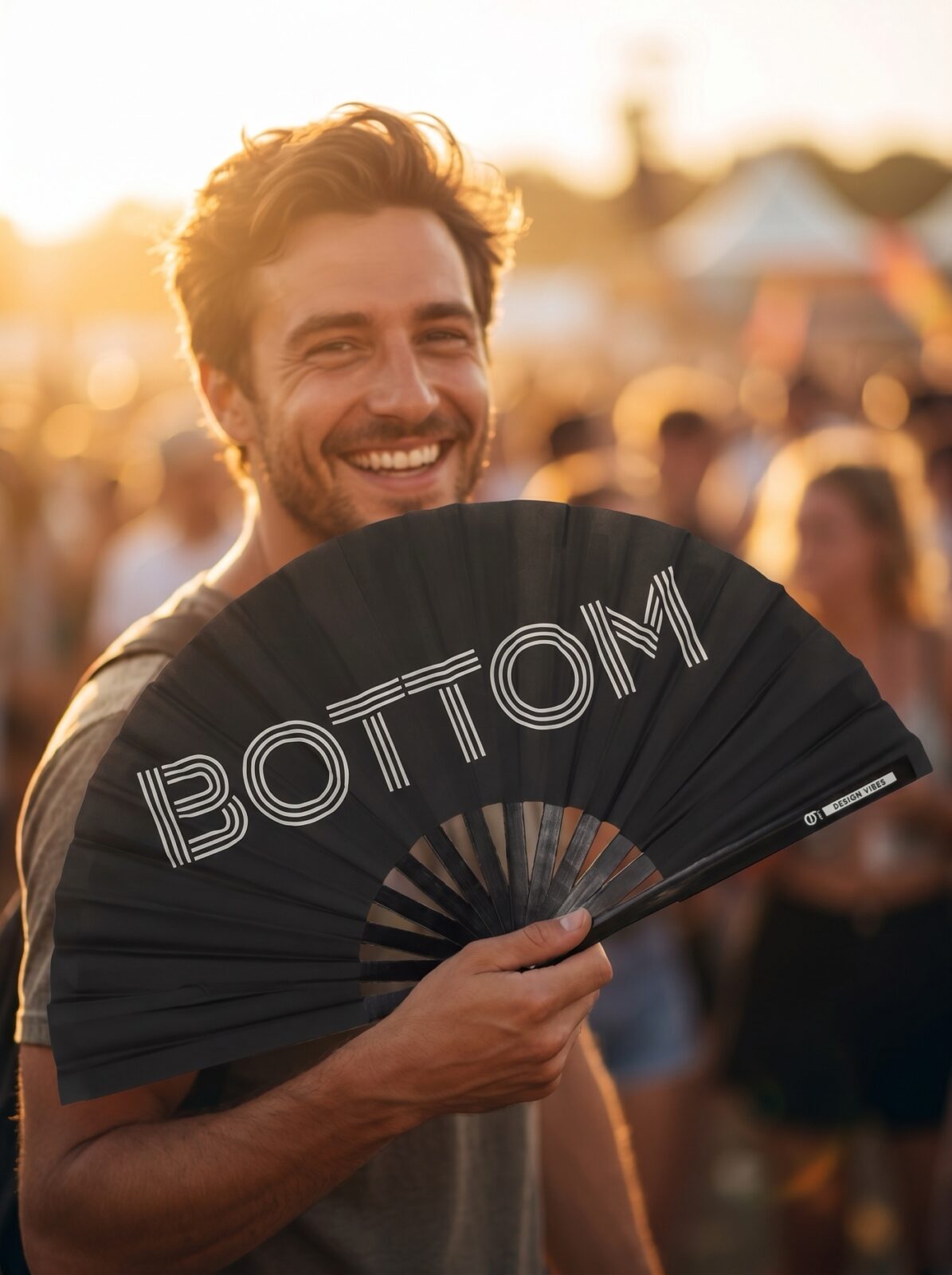 Festival Fan „BOTTOM“ v černé barvě – CSD & Rave doplněk – Zobrazení 3