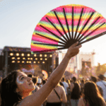 Festival Fan, průhledný s duhovými pruhy pro CSD a Pride, Zobrazení 3