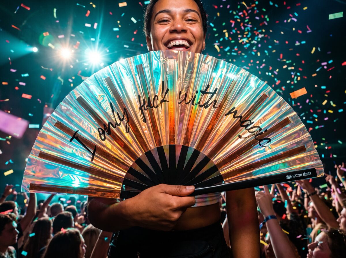 Festival Fan „I only fuck with magic“ z holografické mědi pro Rave a festivaly, Zobrazení 4