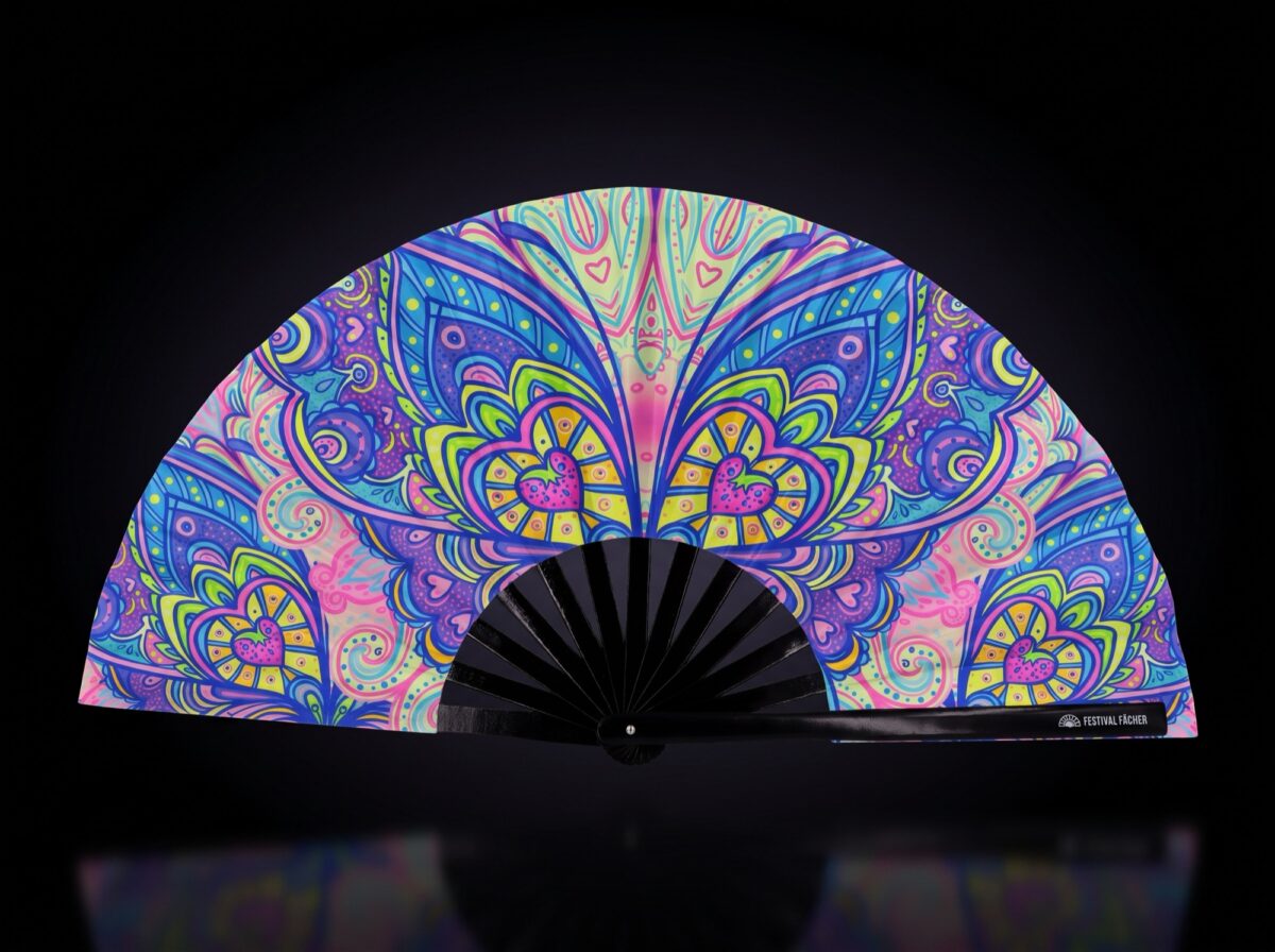 Festival Fan s motivem motýlí mandaly v tyrkysové barvě pro psytrance a Rave